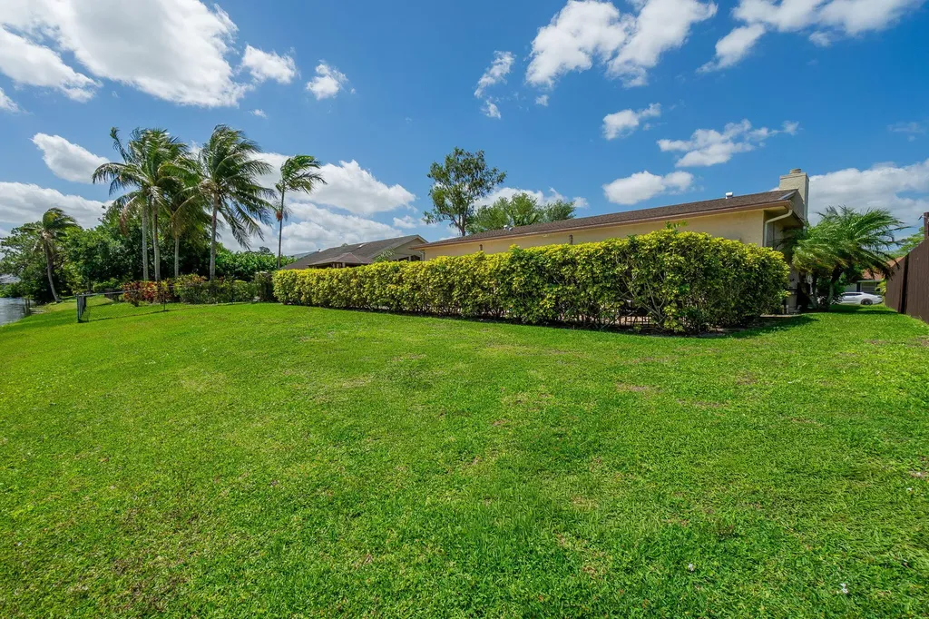 13621 Barberry Drive Wellington FL 33414