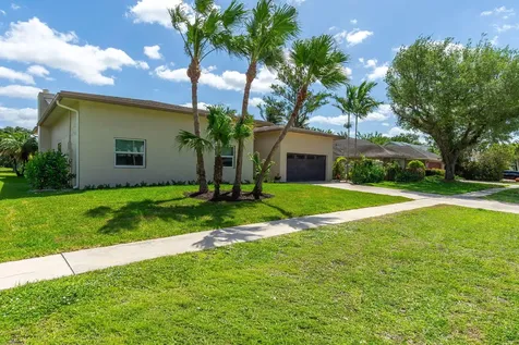 13621 Barberry Drive Wellington FL 33414