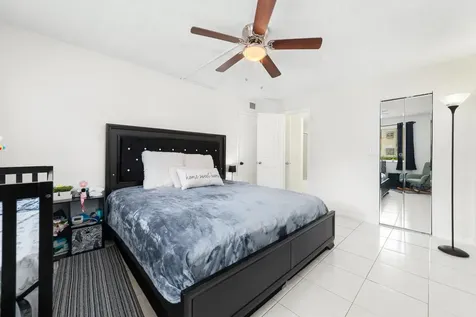 3095 N Oakland Forest Drive Oakland Park FL 33309