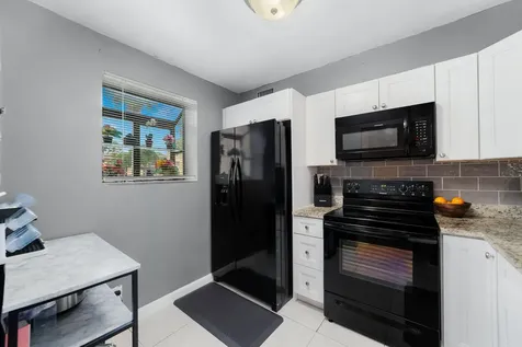 3095 N Oakland Forest Drive Oakland Park FL 33309