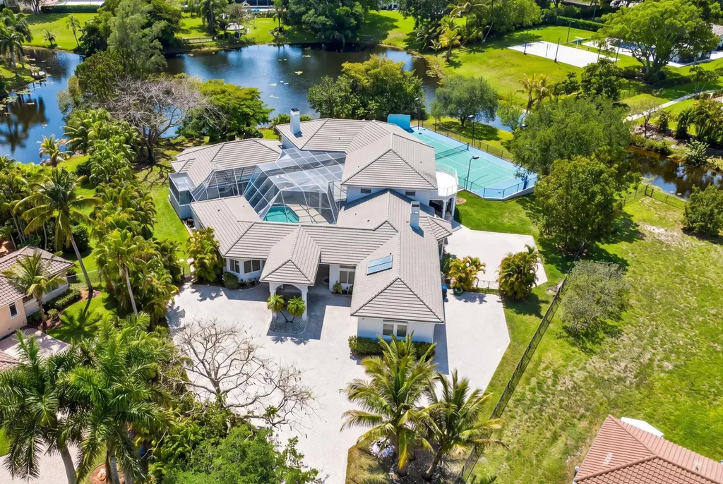4010 NW 100th Avenue Coral Springs FL 33065