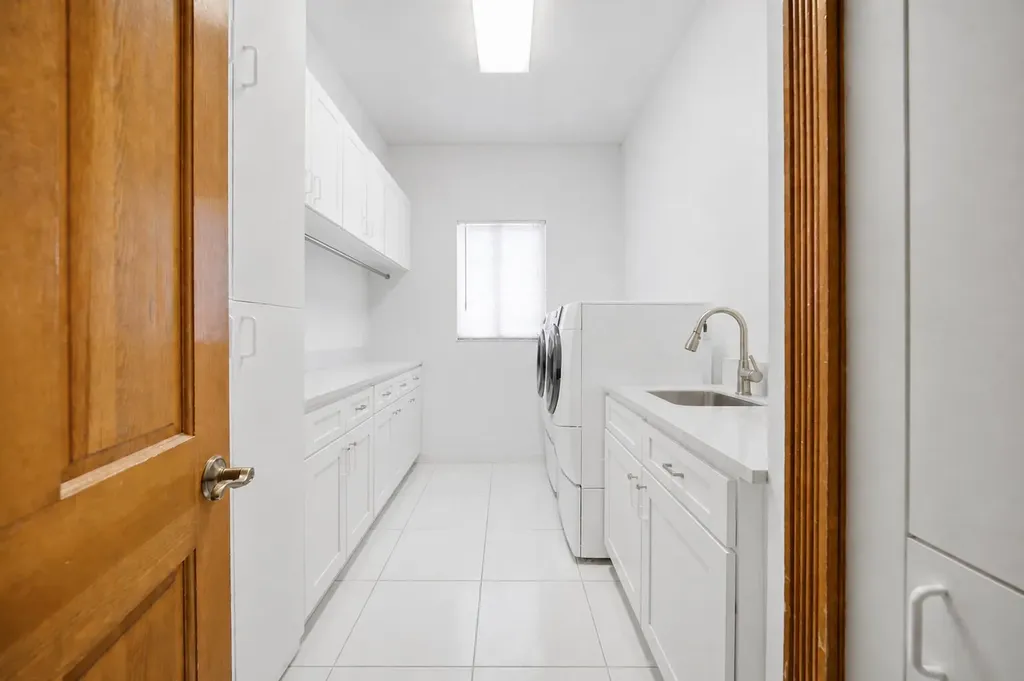 4010 NW 100th Avenue Coral Springs FL 33065