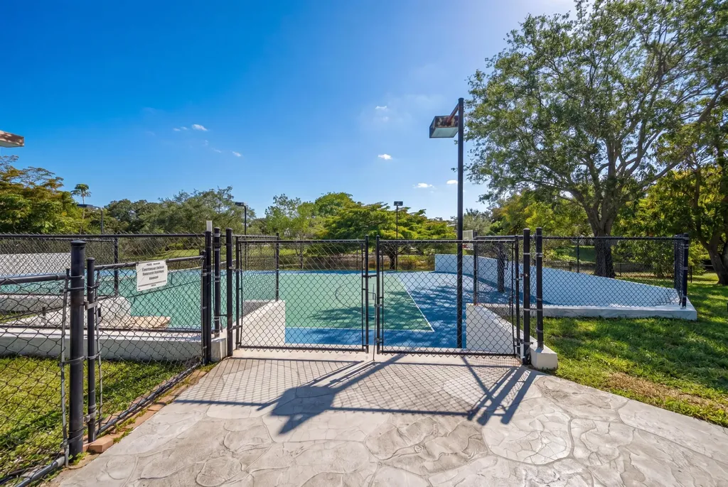 4010 NW 100th Avenue Coral Springs FL 33065