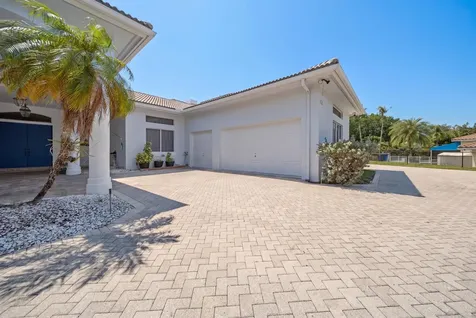4010 NW 100th Avenue Coral Springs FL 33065