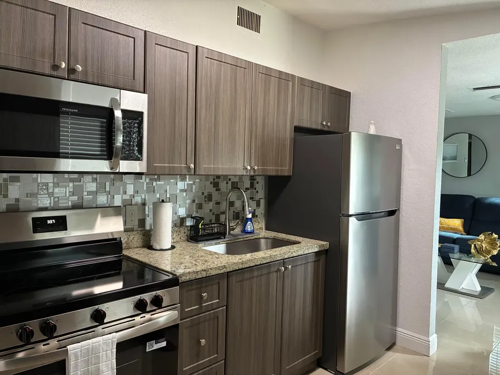 1558 NW 5th Avenue Pompano Beach FL 33060