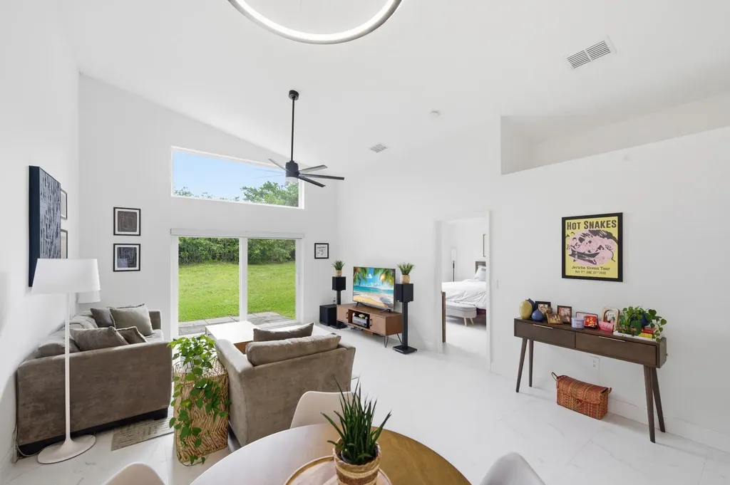 6581 Marissa Circle Lake Worth FL 33467