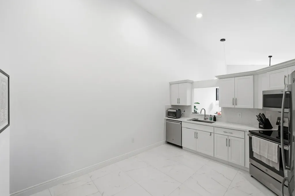 6581 Marissa Circle Lake Worth FL 33467