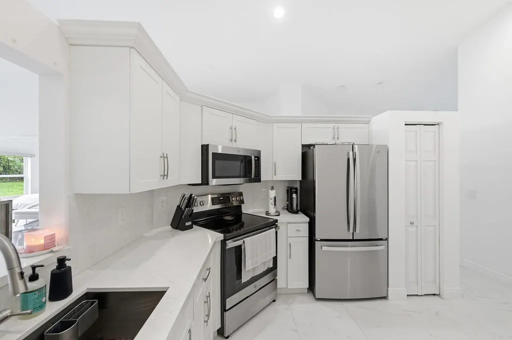 6581 Marissa Circle Lake Worth FL 33467