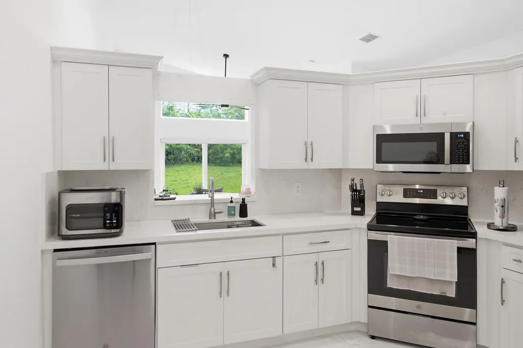 6581 Marissa Circle Lake Worth FL 33467