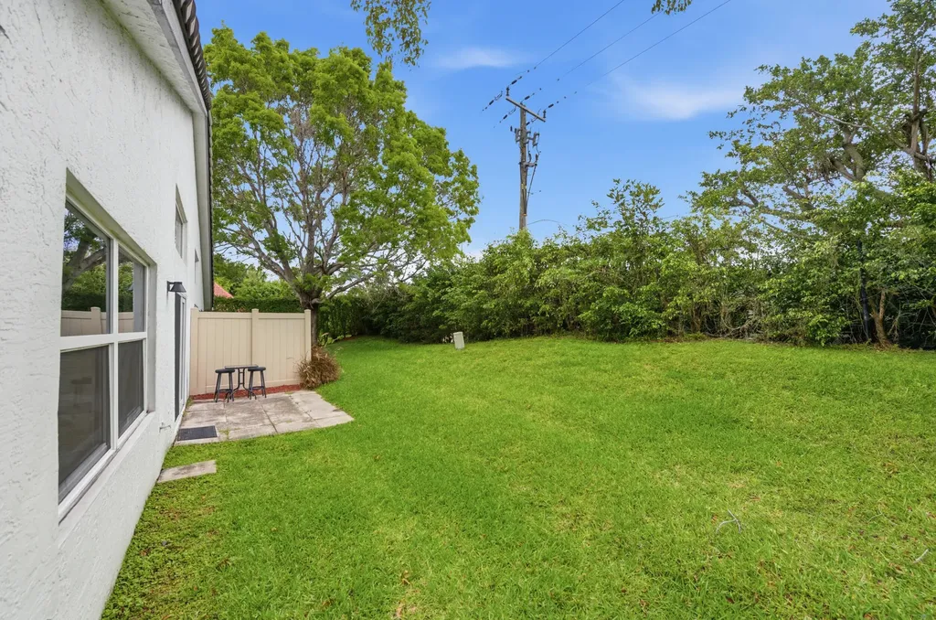 6581 Marissa Circle Lake Worth FL 33467