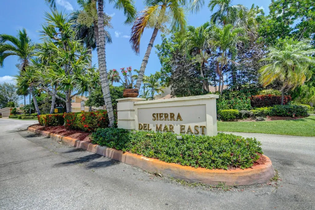 7657 Sierra Terrace W Boca Raton FL 33433