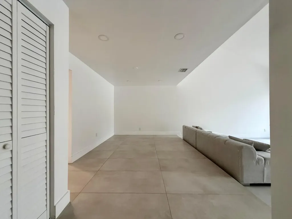 7657 Sierra Terrace W Boca Raton FL 33433