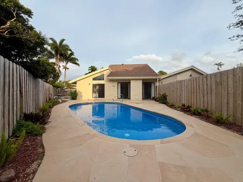 7657 Sierra Terrace W Boca Raton FL 33433