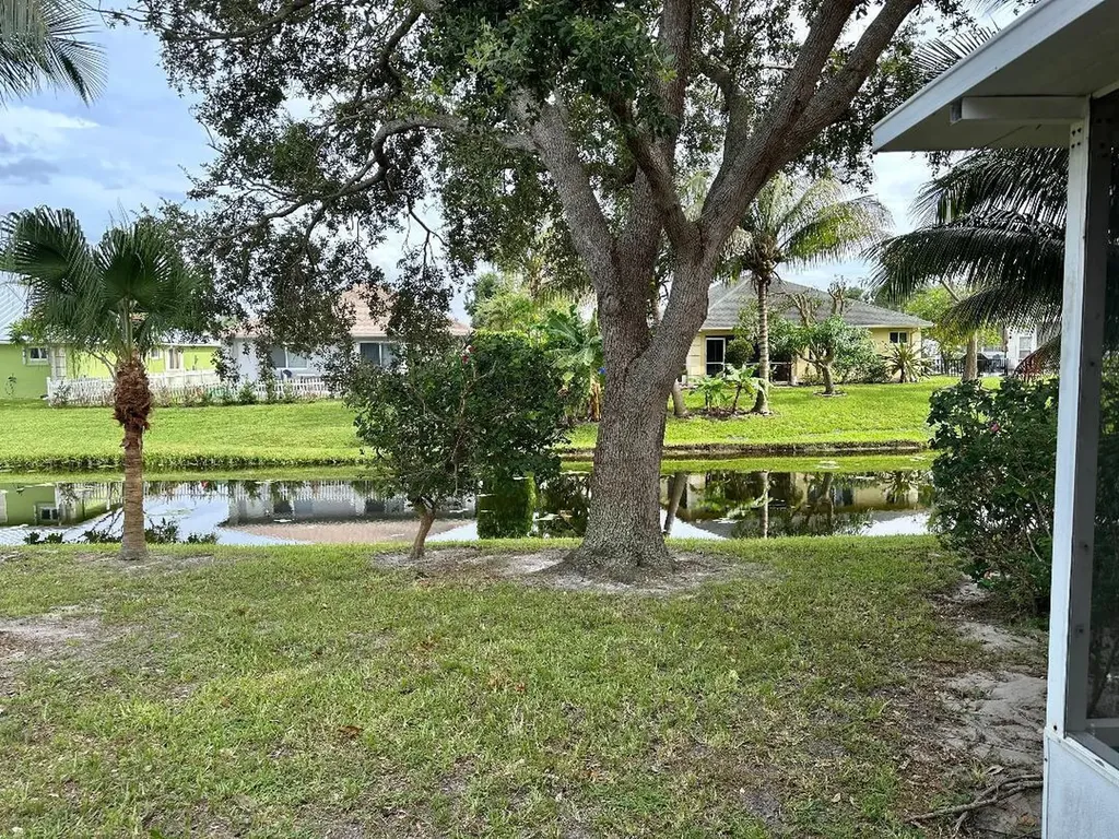 124 Stillwater Circle Jupiter FL 33458