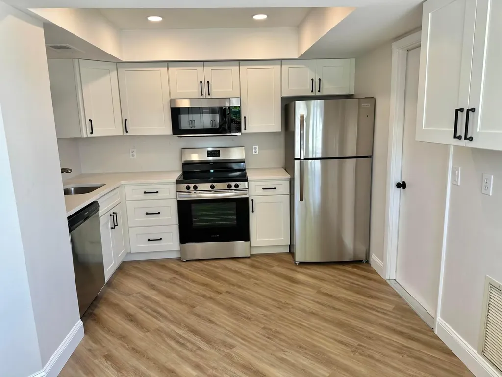 124 Stillwater Circle Jupiter FL 33458