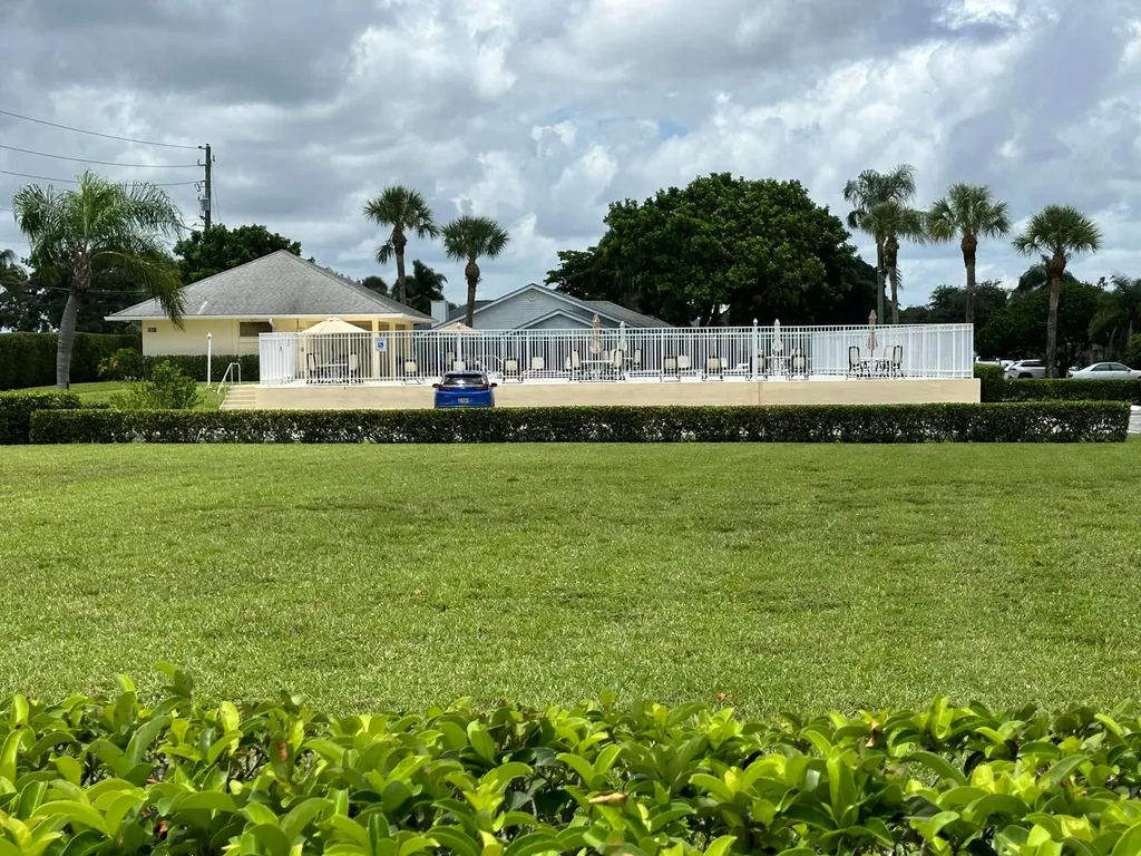 124 Stillwater Circle Jupiter FL 33458