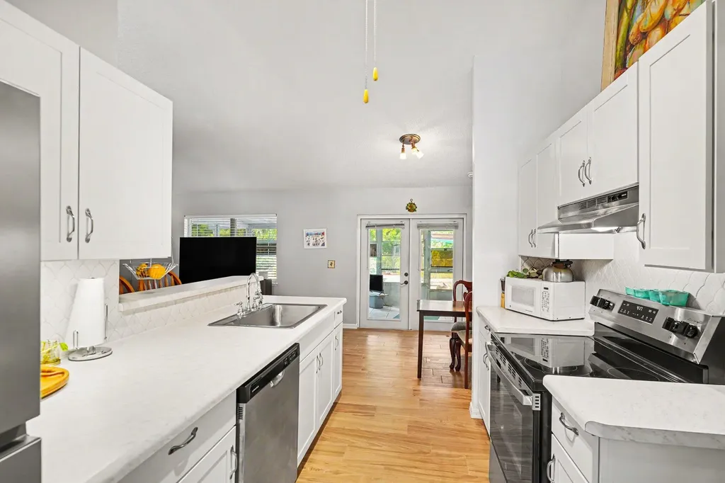 1367 Wing Road SW Palm Bay FL 32908