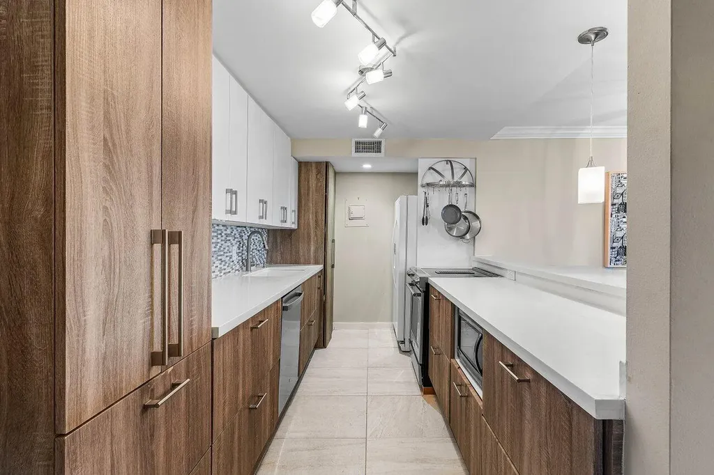 1208 Marine Way North Palm Beach FL 33408