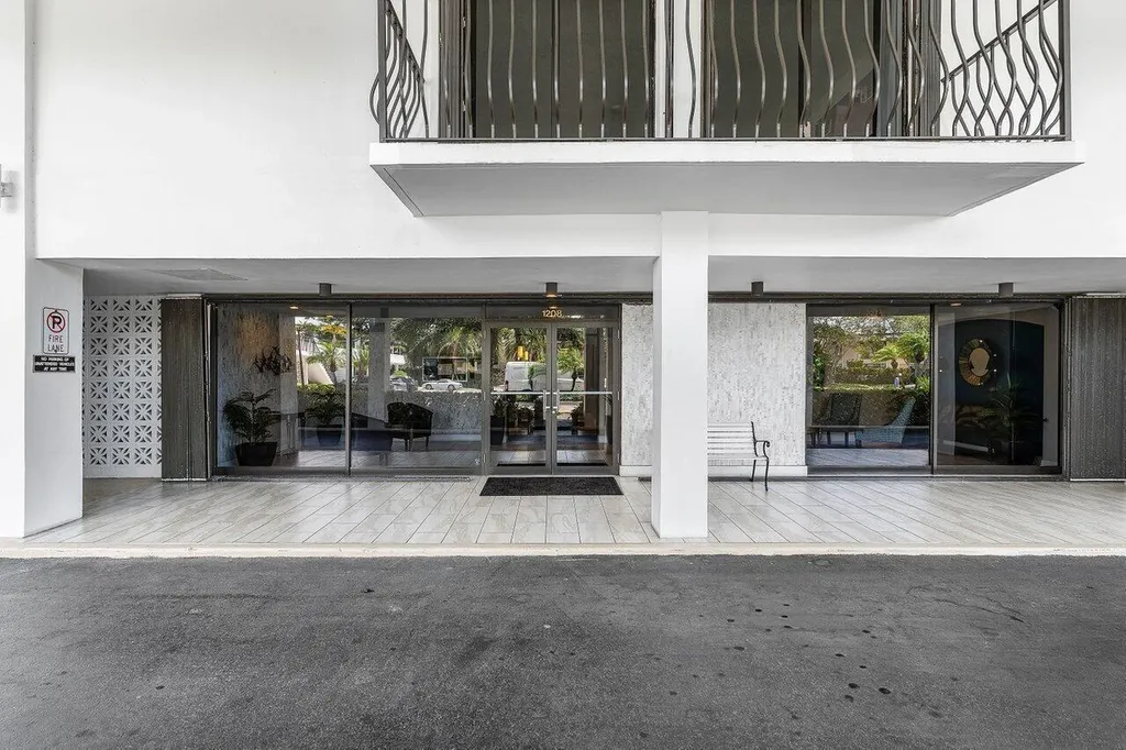 1208 Marine Way North Palm Beach FL 33408