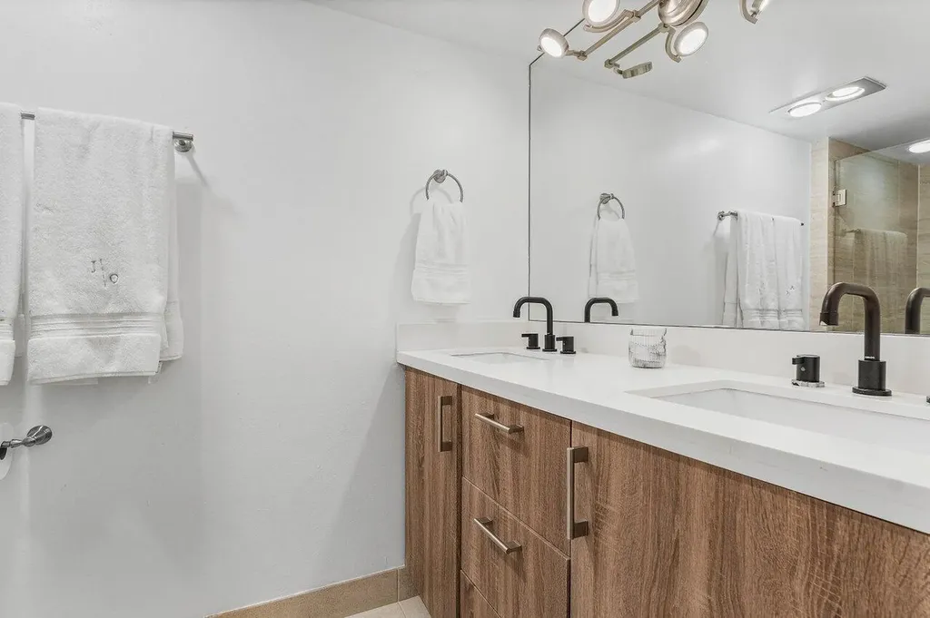 1208 Marine Way North Palm Beach FL 33408