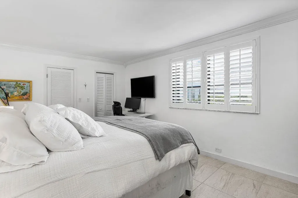 1208 Marine Way North Palm Beach FL 33408