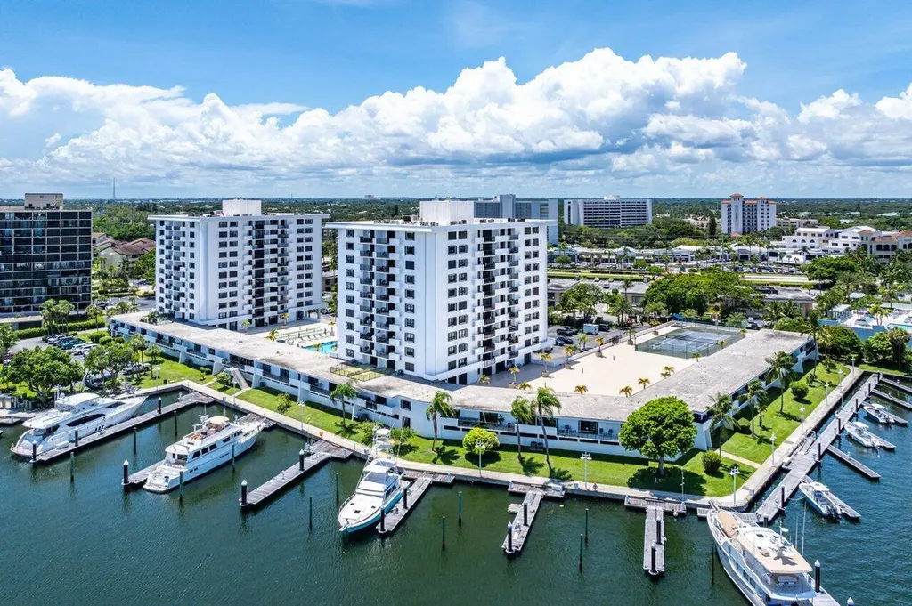 1208 Marine Way North Palm Beach FL 33408
