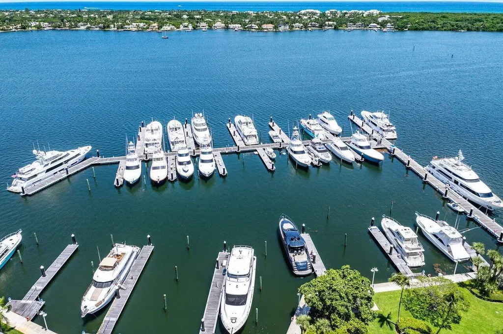 1208 Marine Way North Palm Beach FL 33408