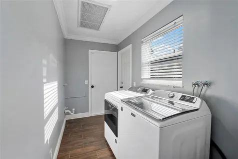 5820 NW 56th Place Tamarac FL 33319