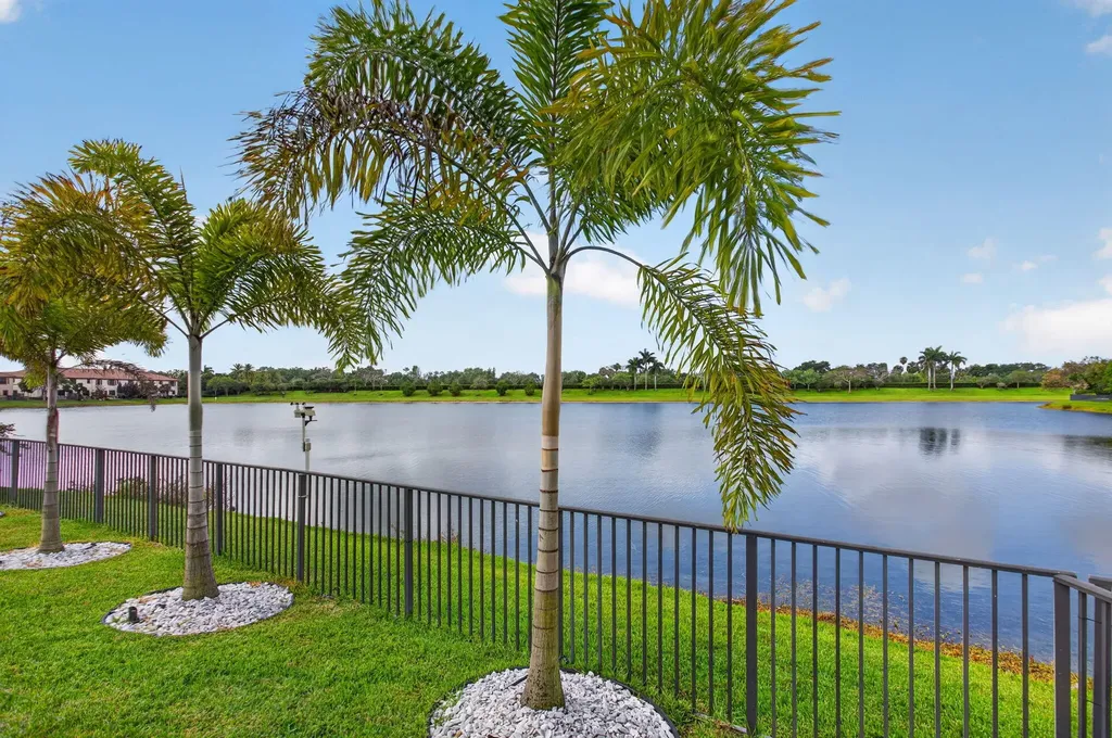9726 Blue Isle Bay Parkland FL 33076