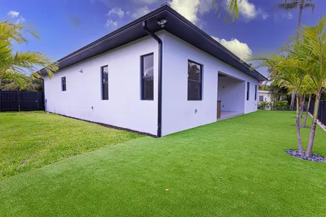 6574 Rigger Road Lake Worth FL 33462