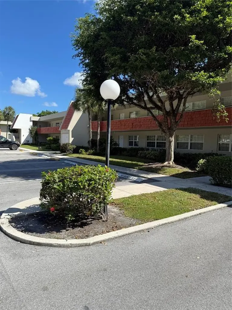 802 Cypress Boulevard Pompano Beach FL 33069