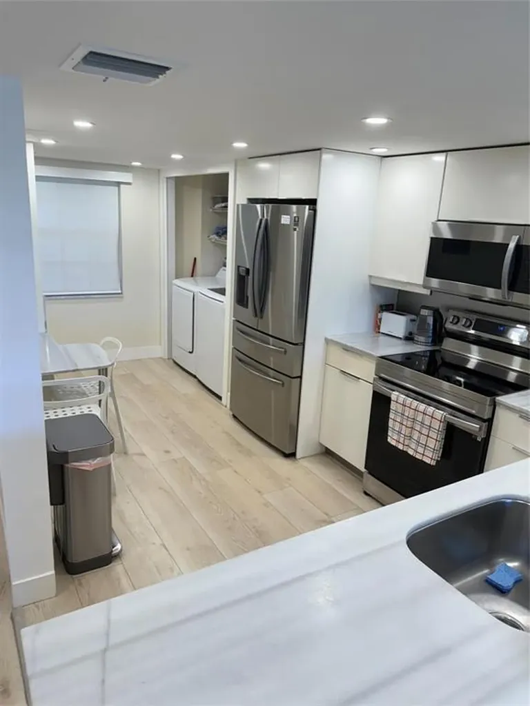 802 Cypress Boulevard Pompano Beach FL 33069