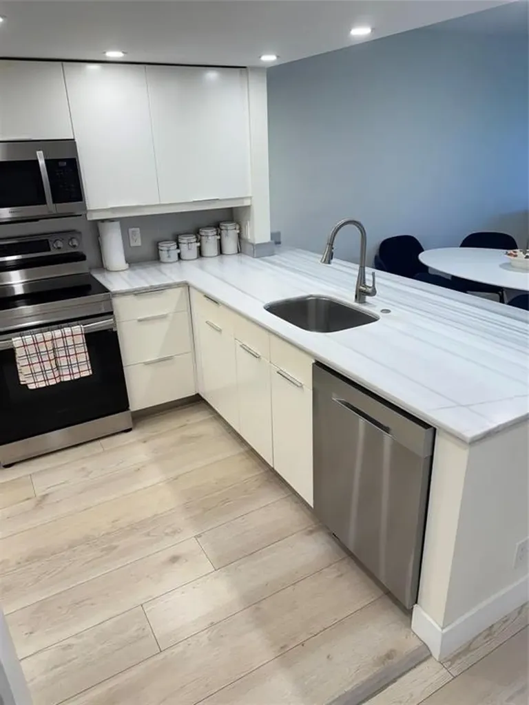 802 Cypress Boulevard Pompano Beach FL 33069