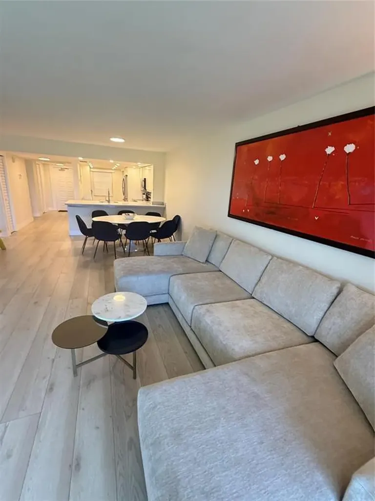 802 Cypress Boulevard Pompano Beach FL 33069