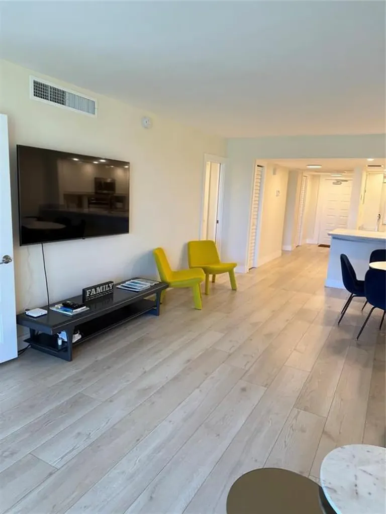 802 Cypress Boulevard Pompano Beach FL 33069