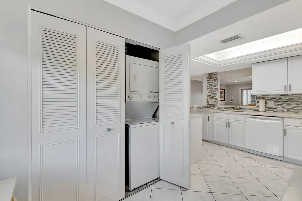 14823 Cumberland Drive Delray Beach FL 33446