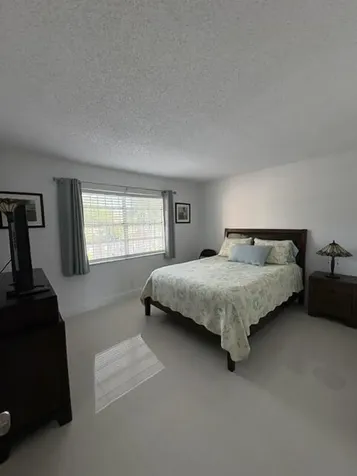 424 SE 10th Street Dania Beach FL 33004