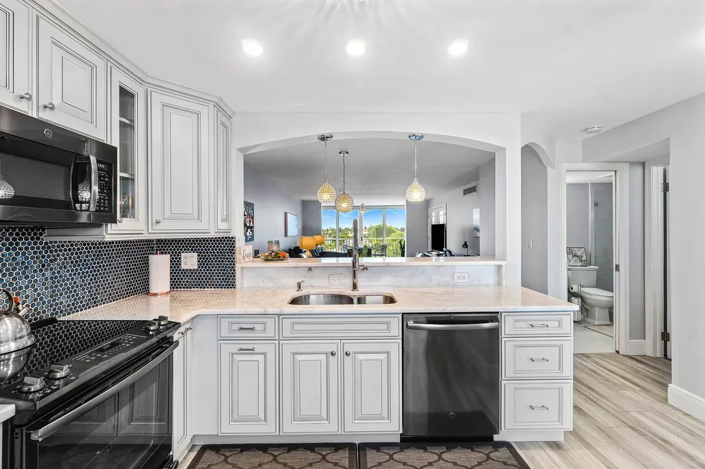 930 Dogwood Drive Delray Beach FL 33483