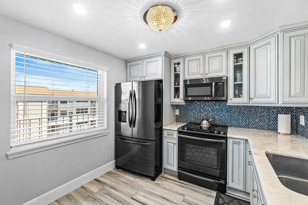 930 Dogwood Drive Delray Beach FL 33483