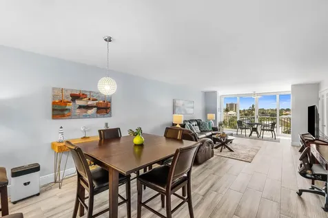930 Dogwood Drive Delray Beach FL 33483