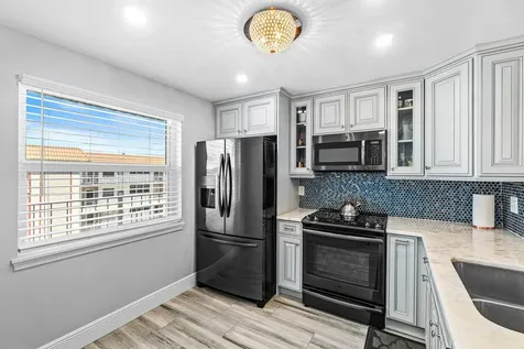930 Dogwood Drive Delray Beach FL 33483