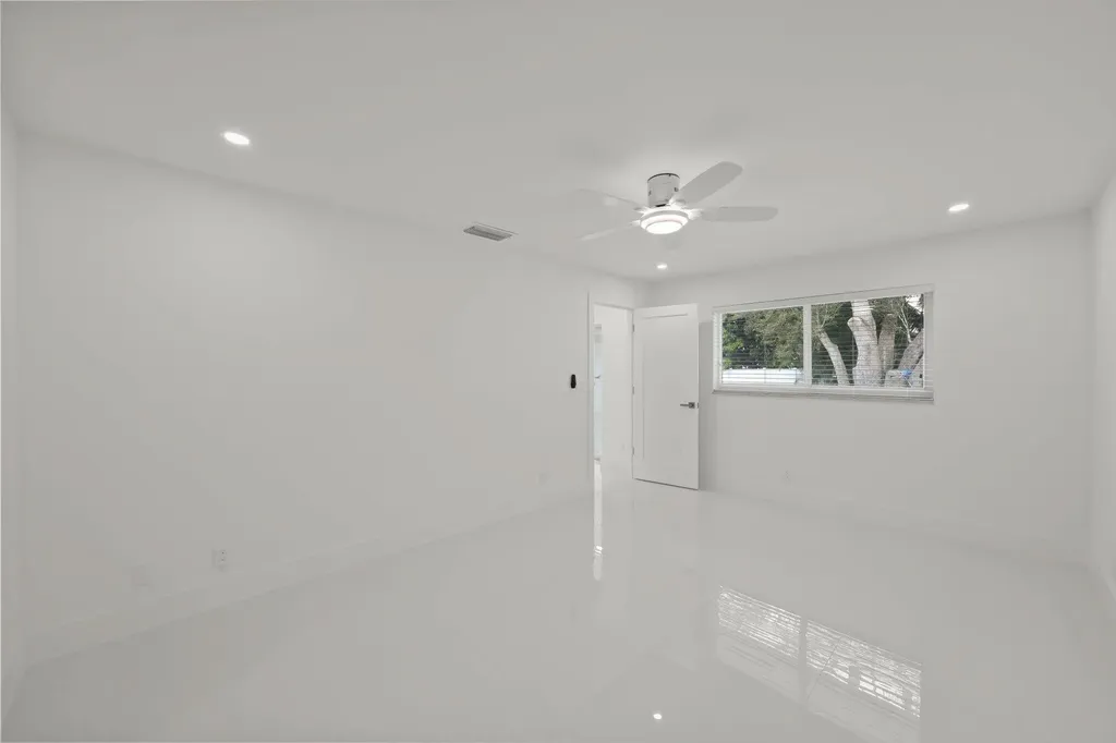 979 NW 8th Street Boca Raton FL 33486