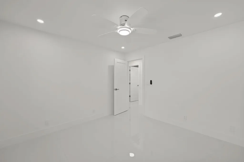 979 NW 8th Street Boca Raton FL 33486