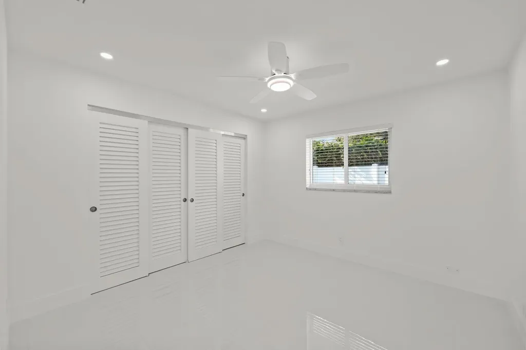 979 NW 8th Street Boca Raton FL 33486