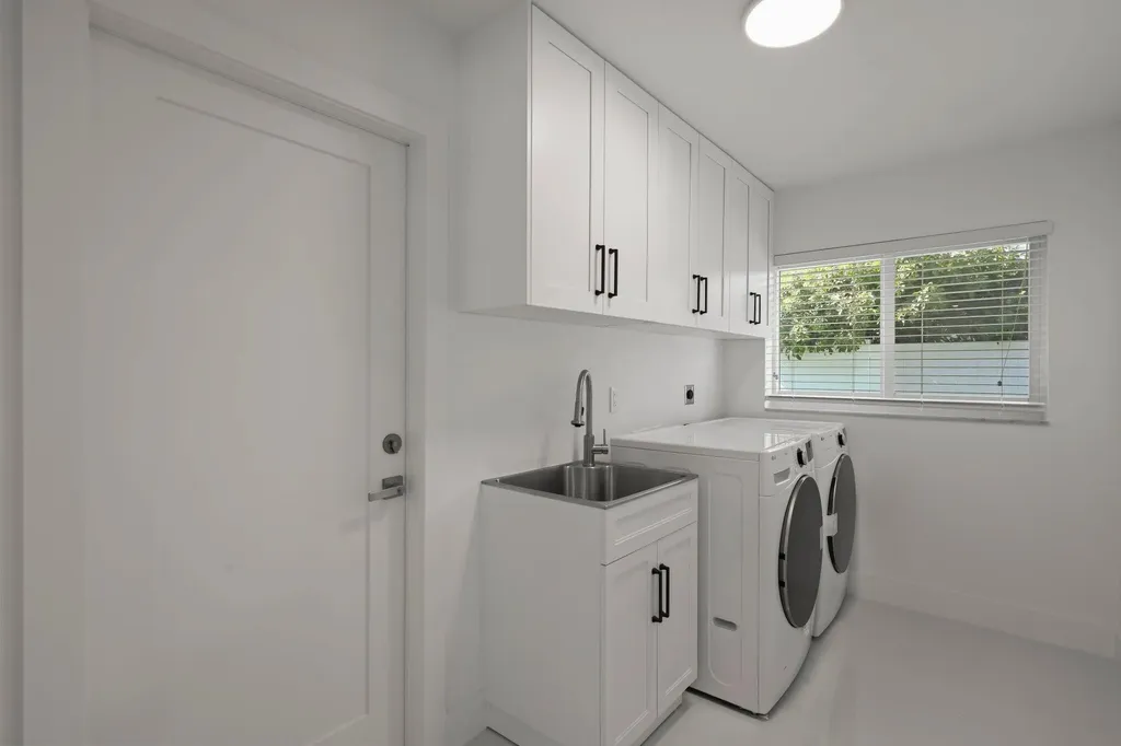 979 NW 8th Street Boca Raton FL 33486