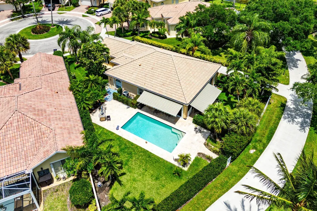 8222 Dominica Place Wellington FL 33414