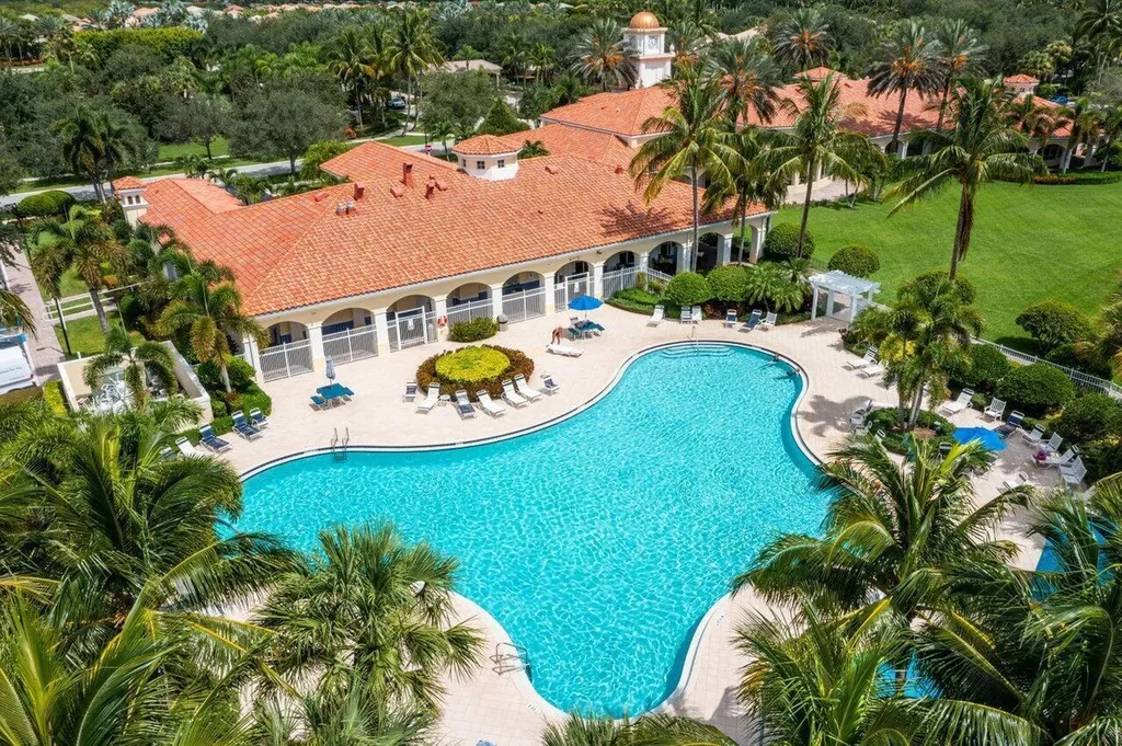 8222 Dominica Place Wellington FL 33414