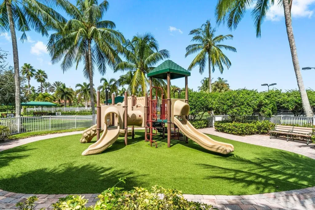8222 Dominica Place Wellington FL 33414