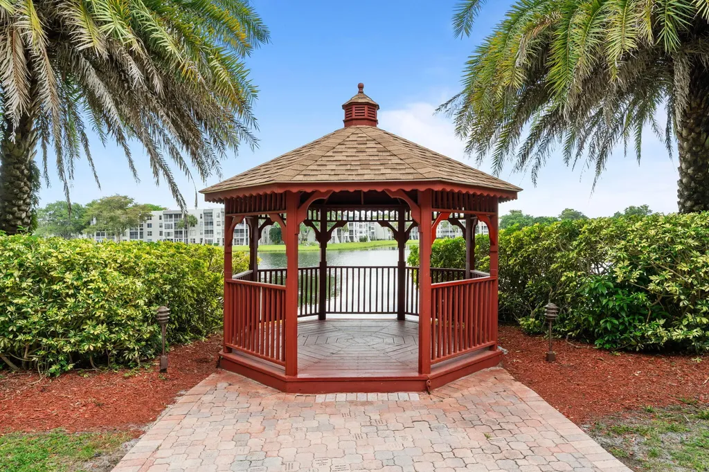 9470 Live Oak Place Davie FL 33324