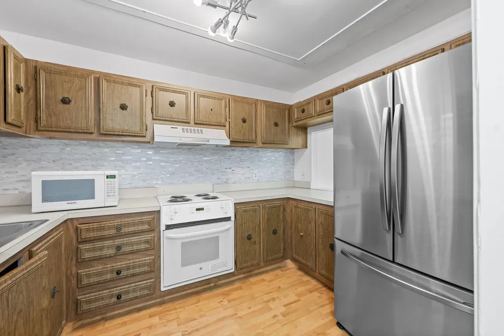9470 Live Oak Place Davie FL 33324